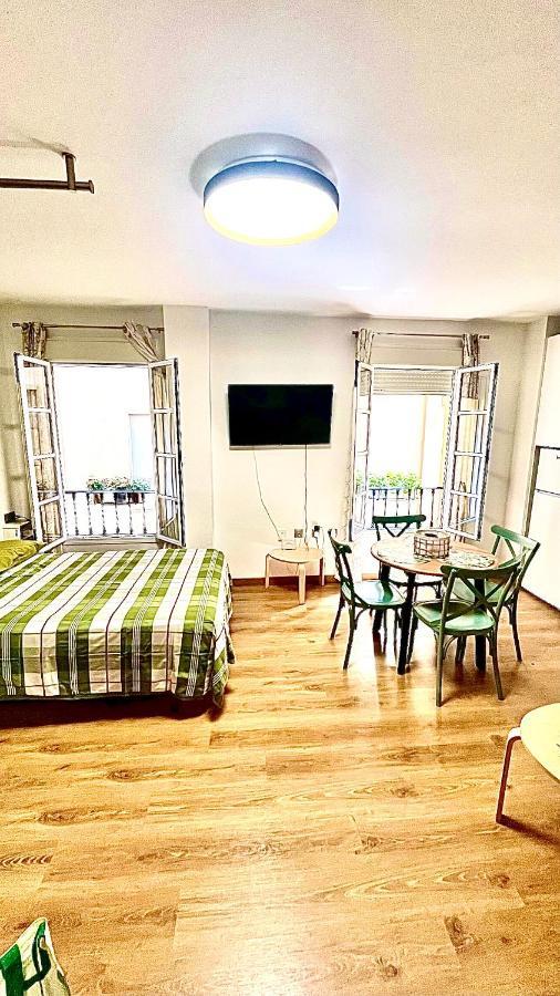 Anas Apartment Centro Historico Малага Экстерьер фото